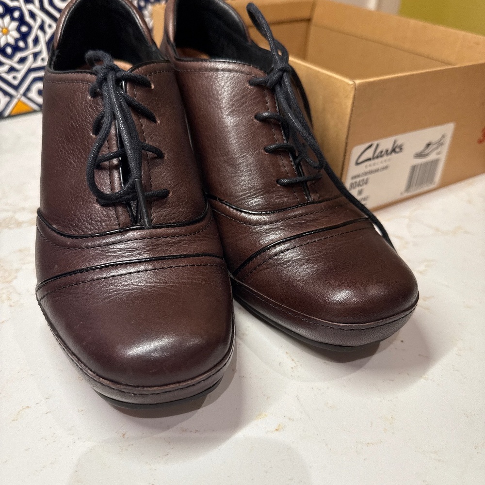 Clark’s brown honest size 7 - Picture 1 of 3